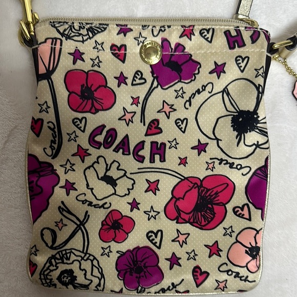 Coach Poppy Cream and Pink Floral Crossbody Bag - Picture 2 of 11
